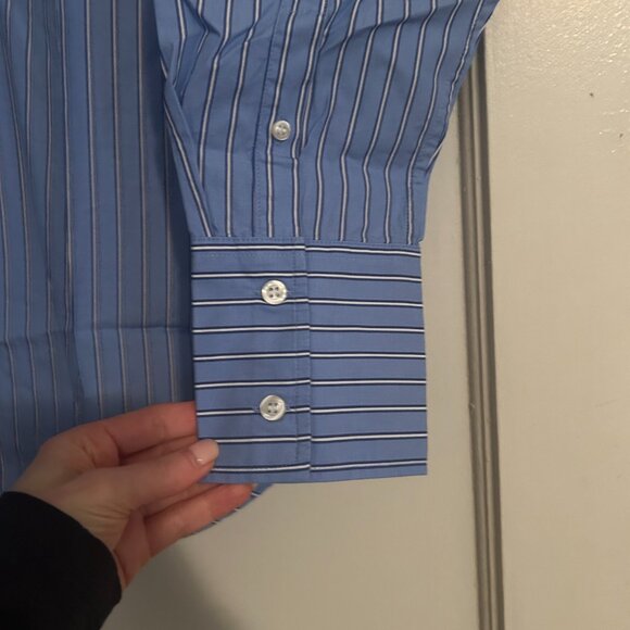 Gap Cotton Poplin Big Shirt in Blue Stripe (size Petite XS) - NEW with tags - Picture 2 of 4